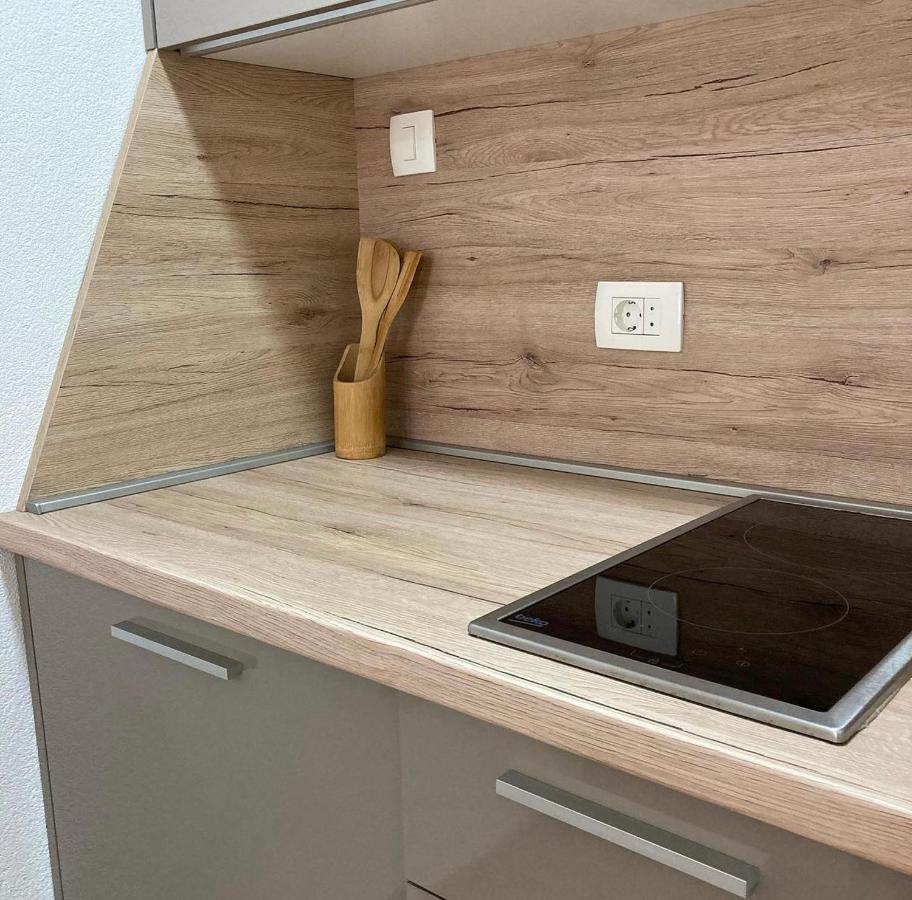 באר Apartments Mrdak מראה חיצוני תמונה