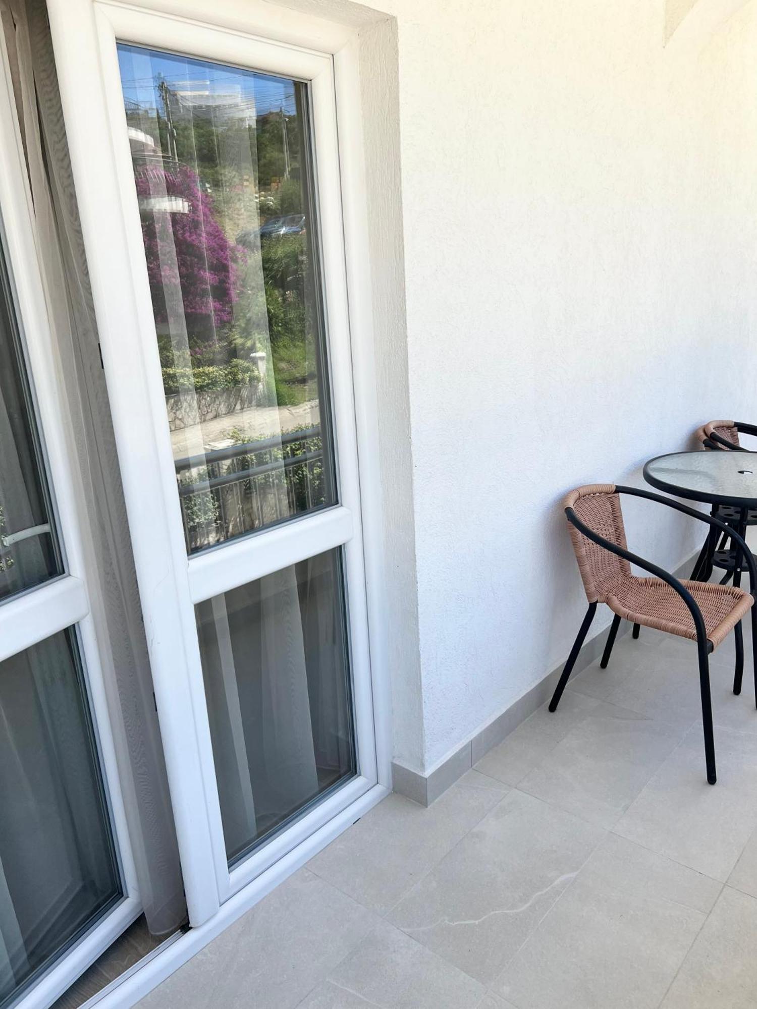 באר Apartments Mrdak מראה חיצוני תמונה